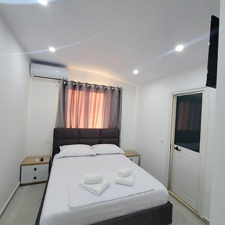 Caca Hotel Rinas Exterior photo